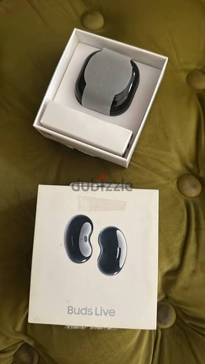 Galaxy buds live brand new not used at all