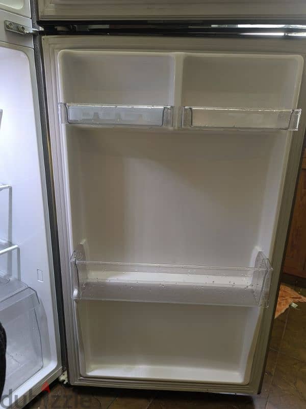 Refrigerator 1