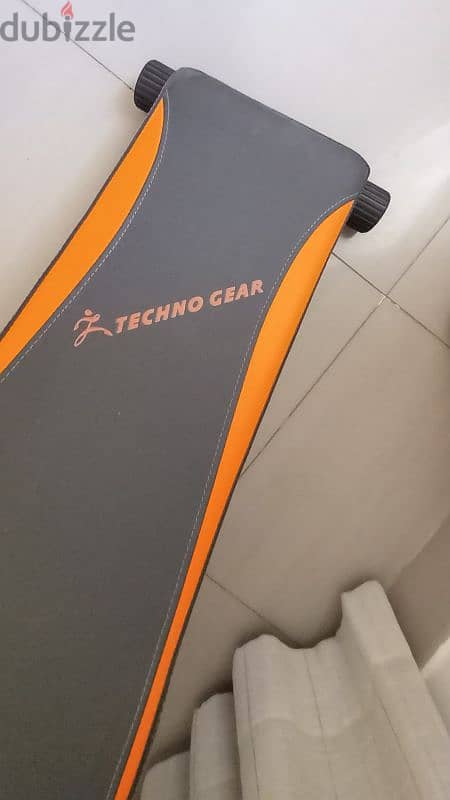 TECHNO GEAR SIT UP BENCH 3