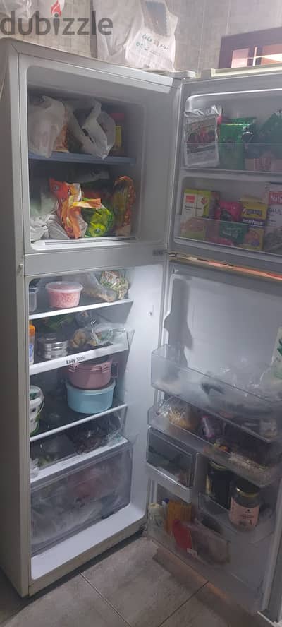 300 lts samsung fridge