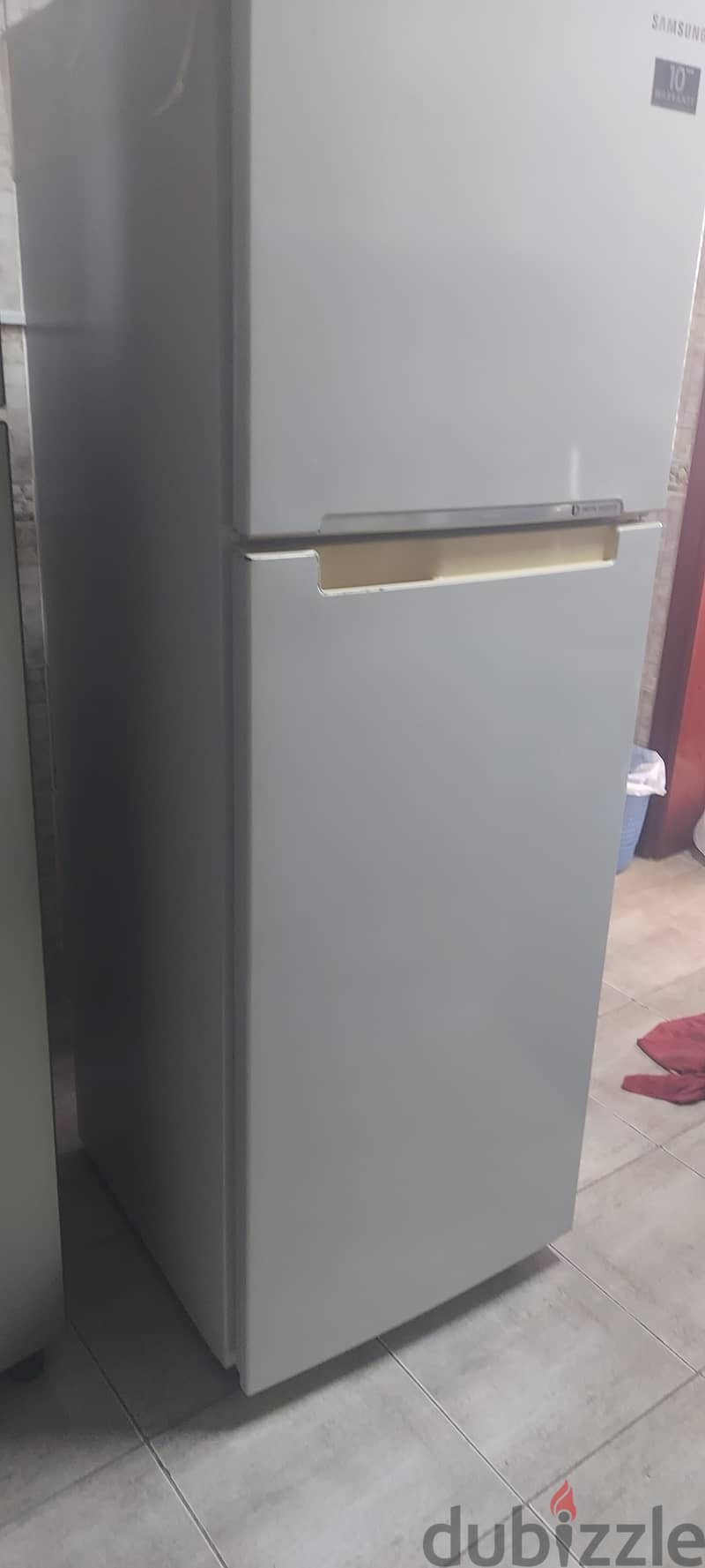 300 lts samsung fridge 2