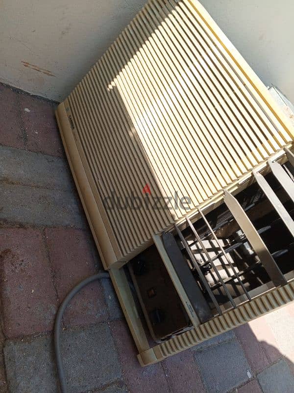 AC for sale 2 ten ac condition is good location mabela  call 2