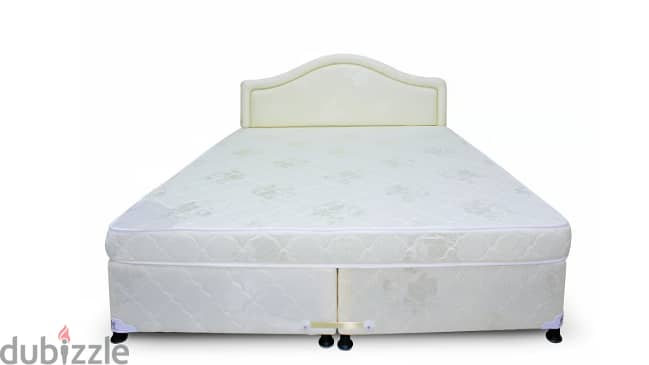 king size bed with matreses 0