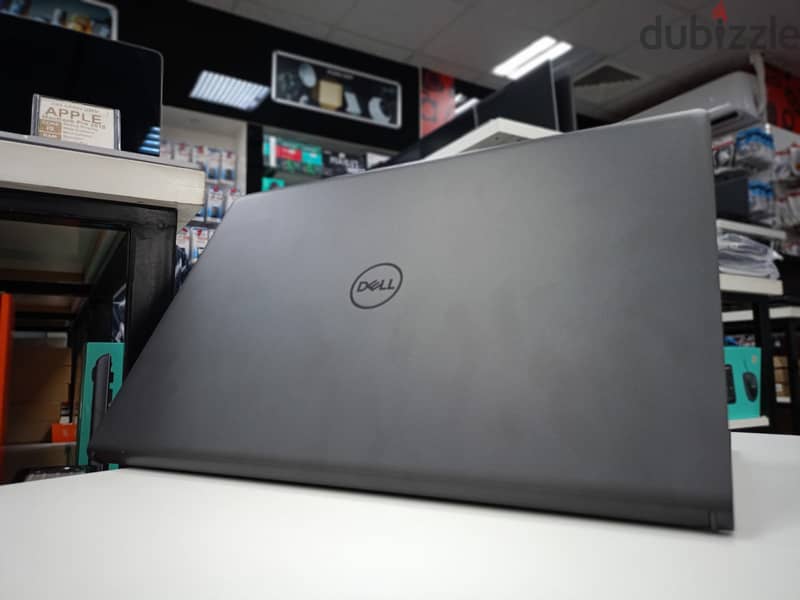 Dell Vostro 3520 Core i7 12th Gen 16GB Ram 512GB SSD 15.6 Inch 2