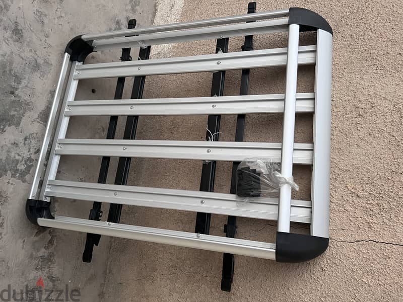 Roof rack in brand new condition for SUVs 1