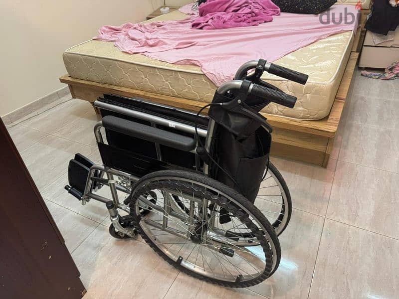 wheel chair used once it's new for sale Khuwair 0