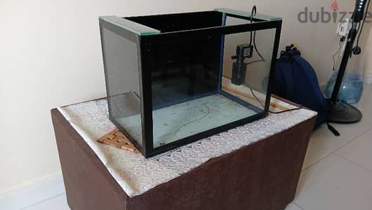 Aquarium with internal Filter