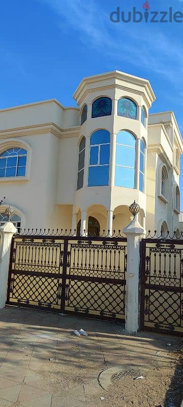 villa for rent Al Mawaleh 1