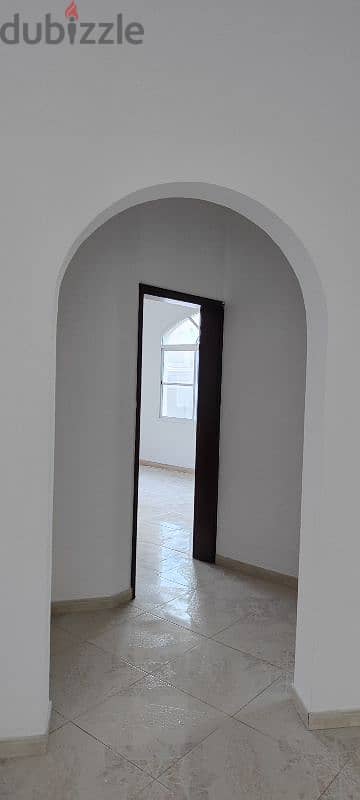 villa for rent Al Mawaleh 16