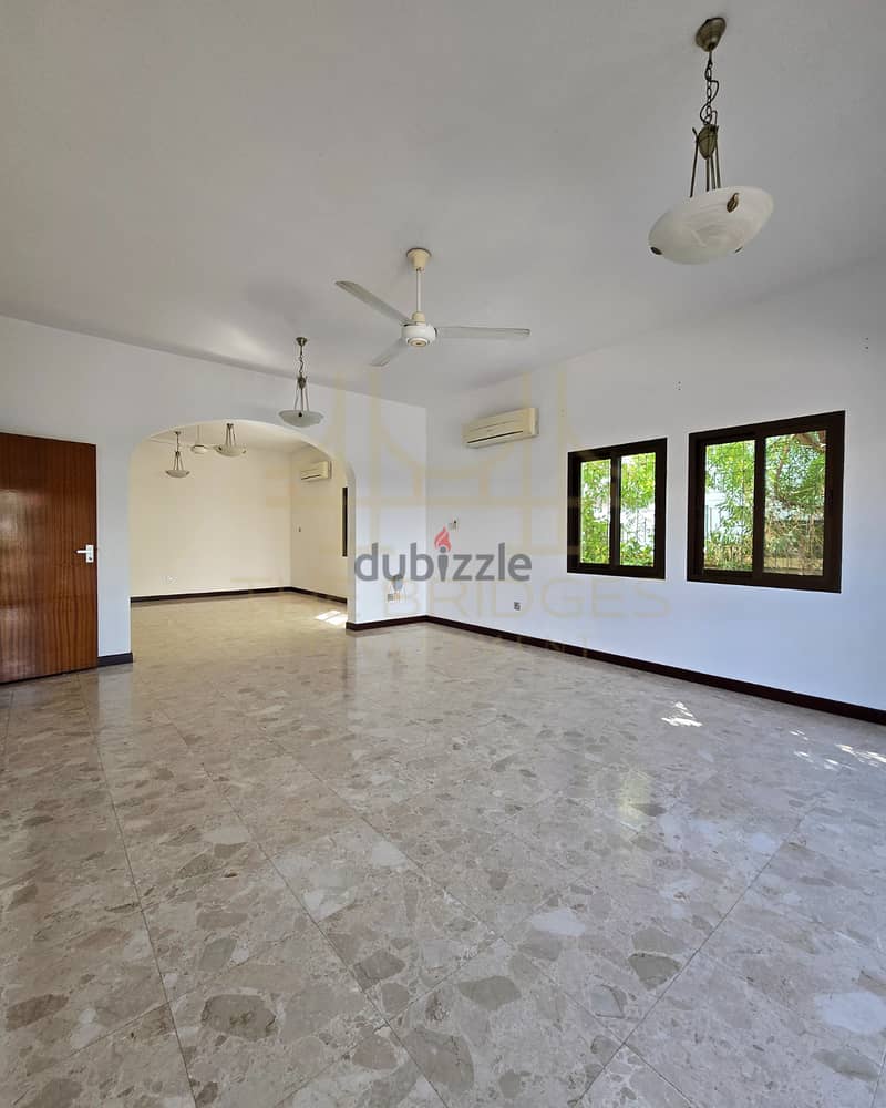 AL QURUM | SPACIOUS 3+1BR COMPOUND VILLA 7