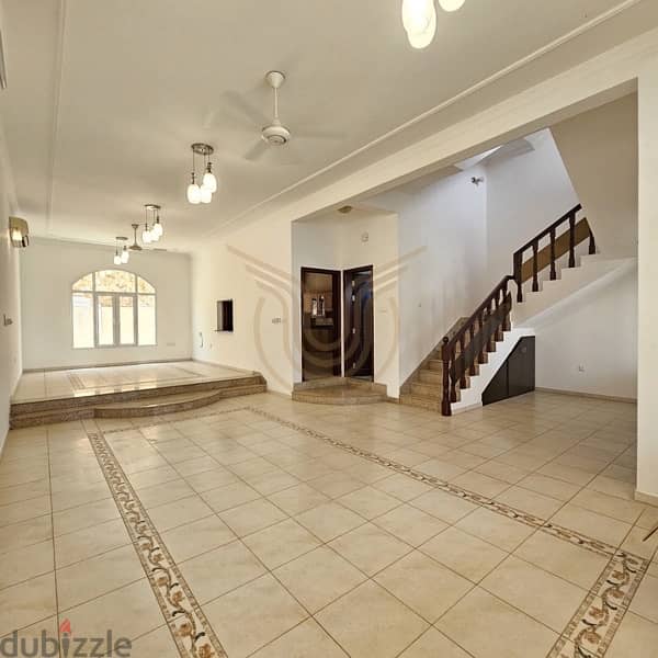 AL QURUM | LUXURIOUS 5 BR VILLA FOR RENT 1