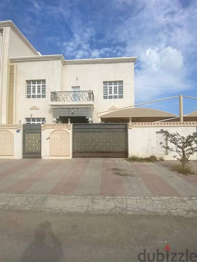 SR-SA-699  Spacious Luxury Villa for Rent in Al Khoud 7
                                title=