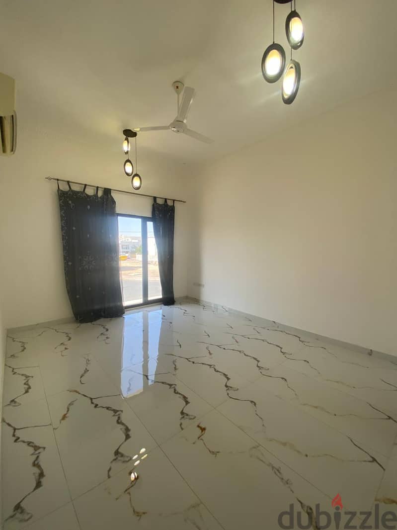 "SR-SM-700  Modern and Spacious Flat for Rent in Al Hail North 9