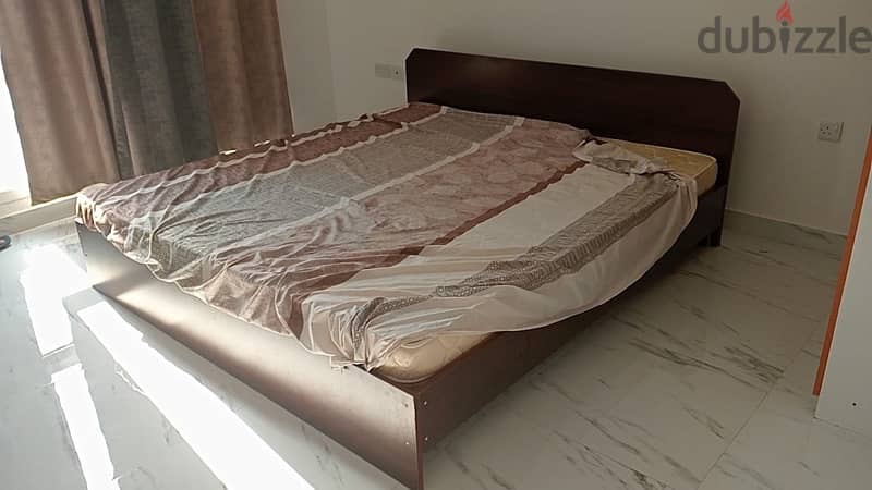 bed with mattress 1 month used 0