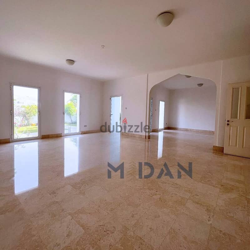 SHATTI AL QURUM | BEAUTIFUL 4 BR COMPOUND VILLA 3