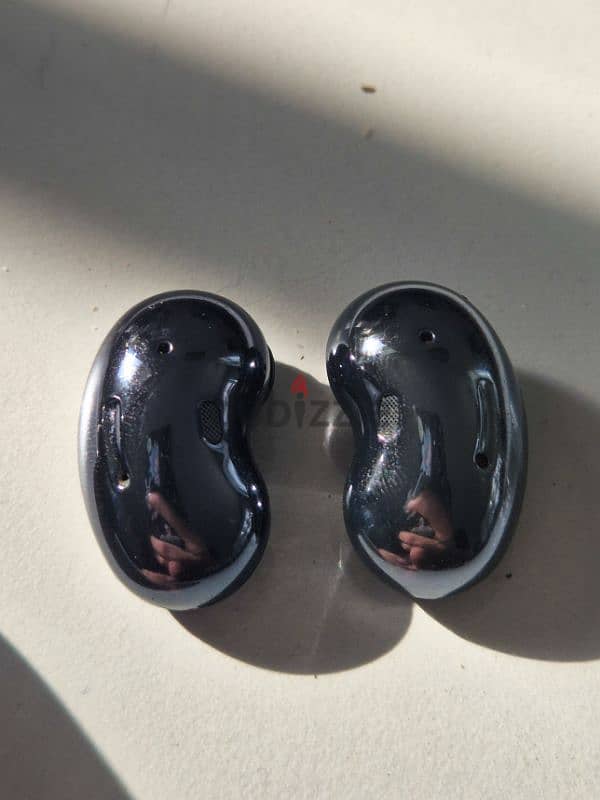 Samsung Galaxy Buds Live 2