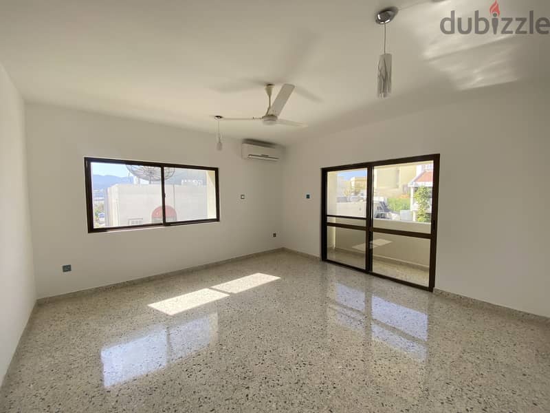 6me44-Renovated 4+1BHK Villa For Rent in Qurum 15