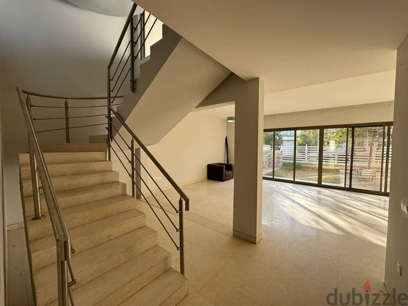 4 BR + Maid’s Room + Storage Room Stunning Villa in Muscat Hills 2