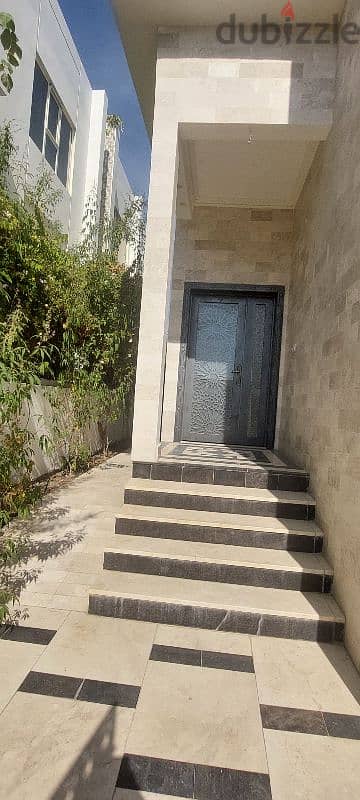 Villa for rent  7bhk in azaiba with swimming pool 2