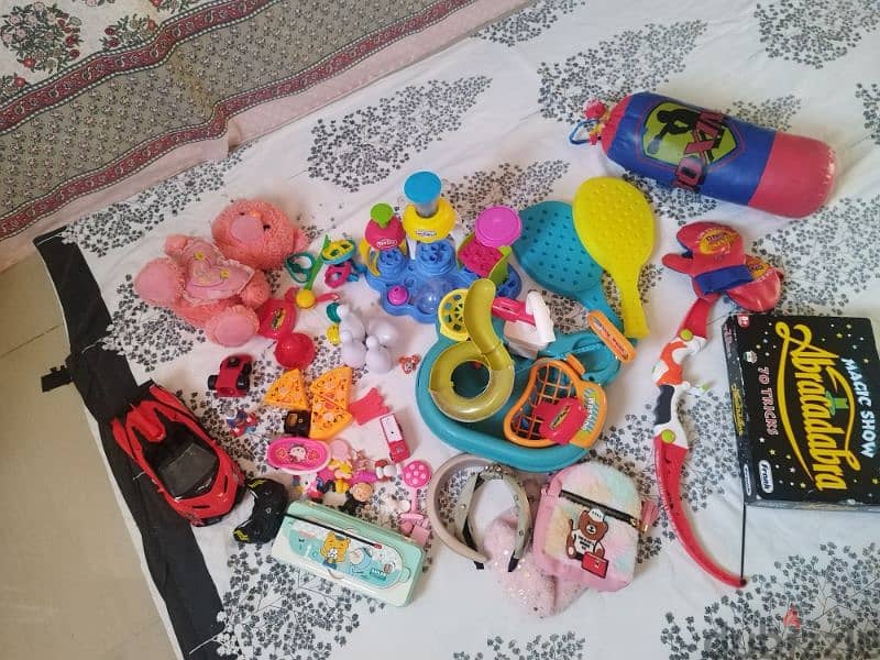 lots of toys 0