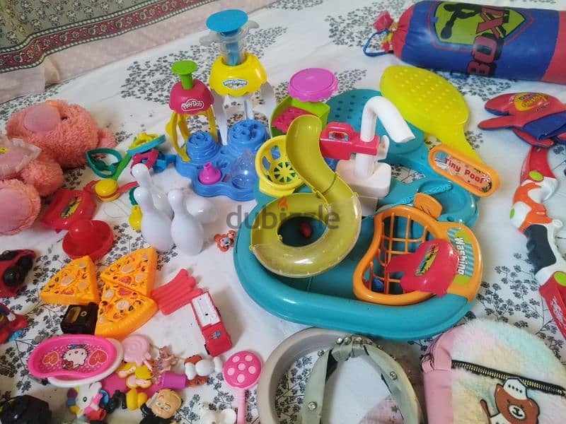 lots of toys 4