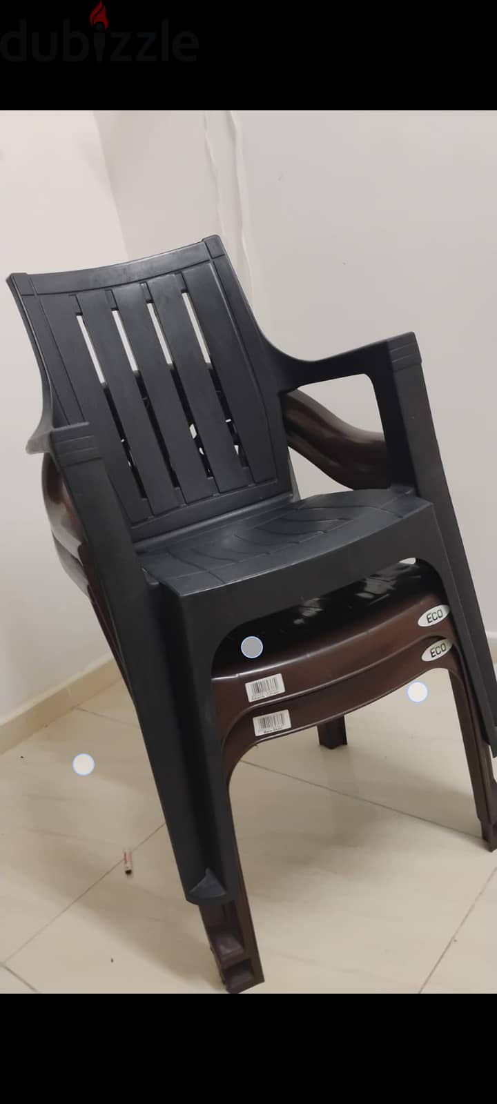 new 3 chair plastic 0