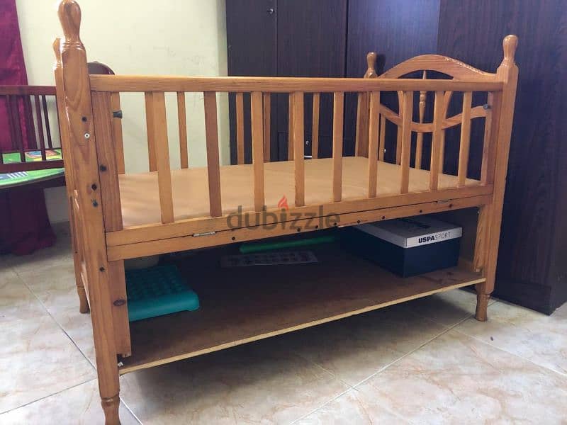 Cradle (swing) and crib for sale 4