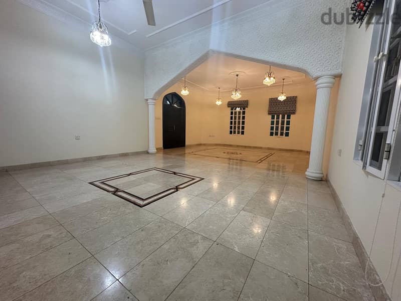 nice 3bedrooms flat in North Ghobra near Fatima Super Market 2