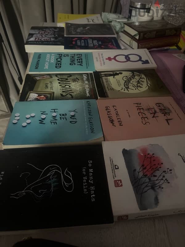 12 books for sale . . ١٢ كتاب للبيع 0