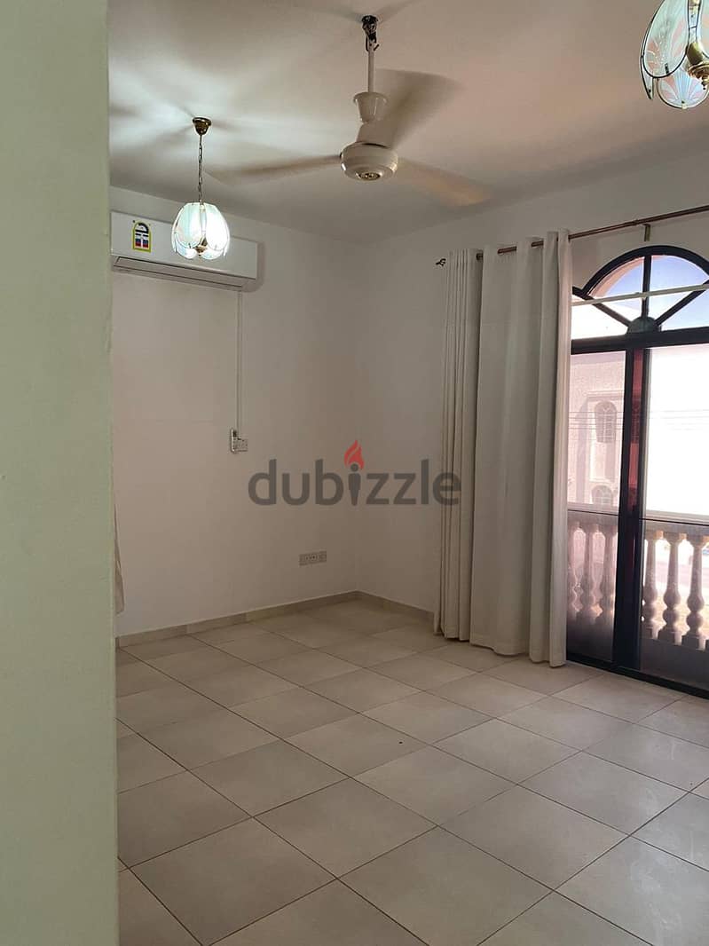 villa for rent in qurm 6