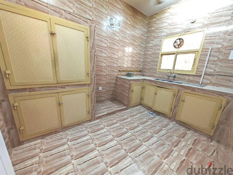 شقة أرضية للايجار حوش مستقل  Ground floor apartment as suwaiq 4