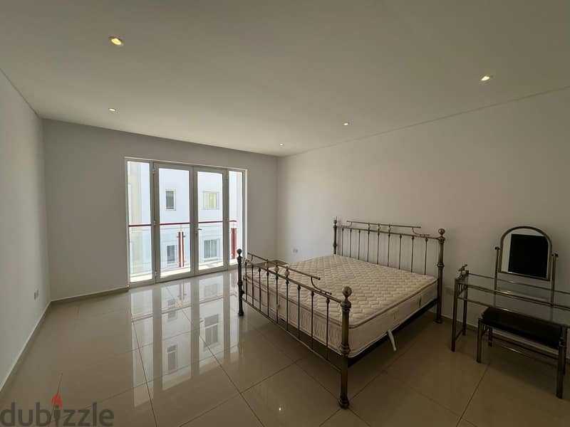 2 BR Spacious Apartment for in Al Mouj with Sea Views 7