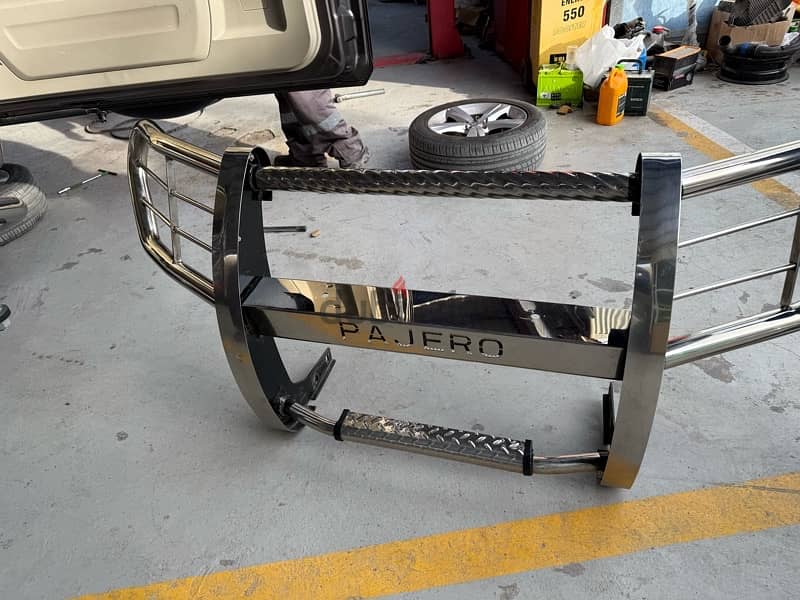 Mitsubishi Pajero Front Grill /Bumper/Tow Bar (Used) 4