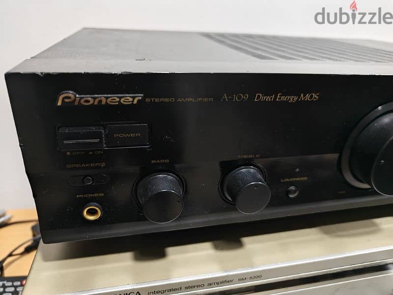 Poineer Stereo Amplifier 0