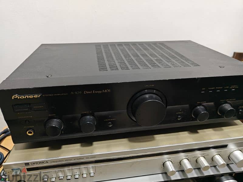 Poineer Stereo Amplifier 1