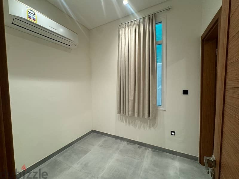 Newly Highly recommended 5+1 Bhk at madinat Al Illam 13