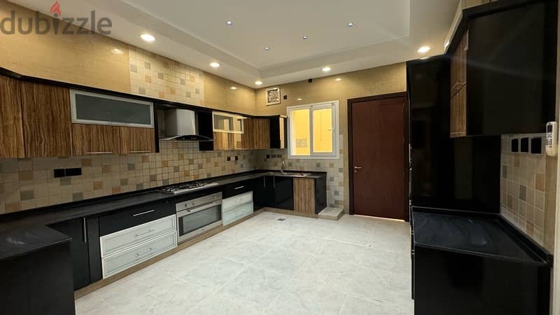 highly recommend 8+3Br for rent at madinat Al Illam 10