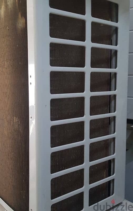 DAIKIN 2TON AC 1