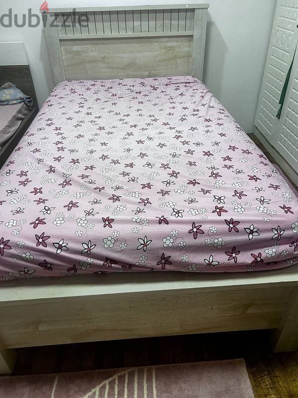 Single bed for sell 0