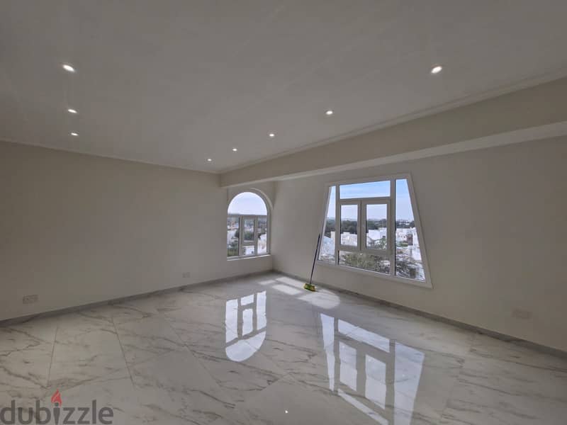 3 BR Spacious Villa in Qurum with Garden 8