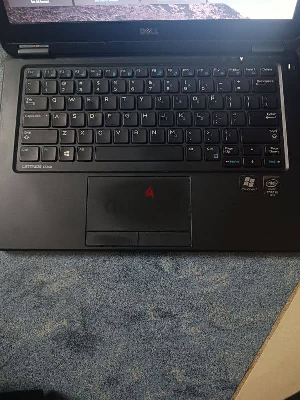 DELL USED LAPTOP VERY LESS USED IF YOU WANT PLZ CONTACT:99419947 1