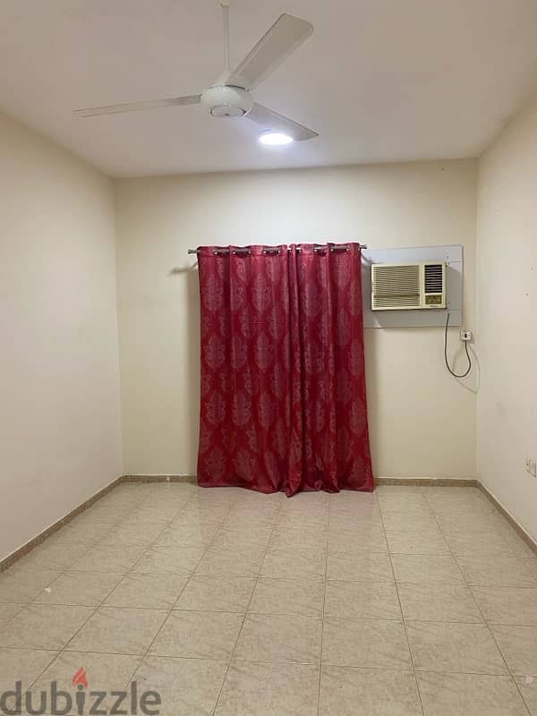 ROOM FOR RENT 3