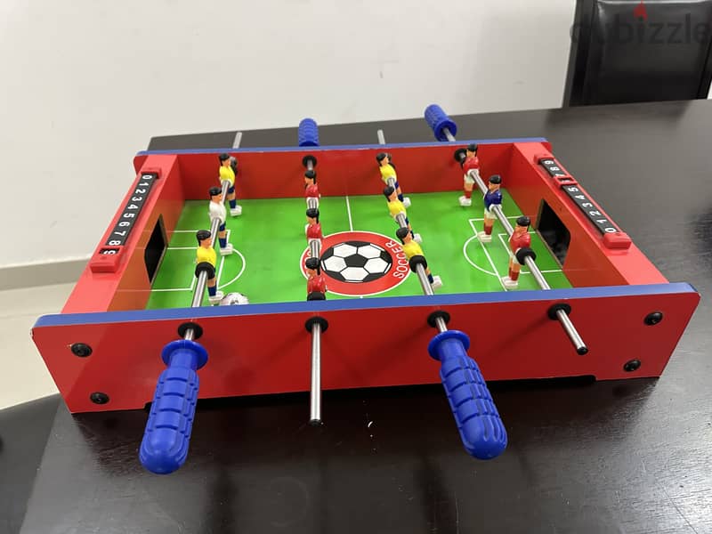 Mini football table and Byano 0