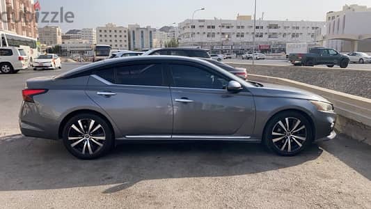 Nissan Altima 2020