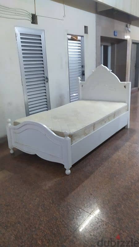 Good condition single bed with mattress for sale 3