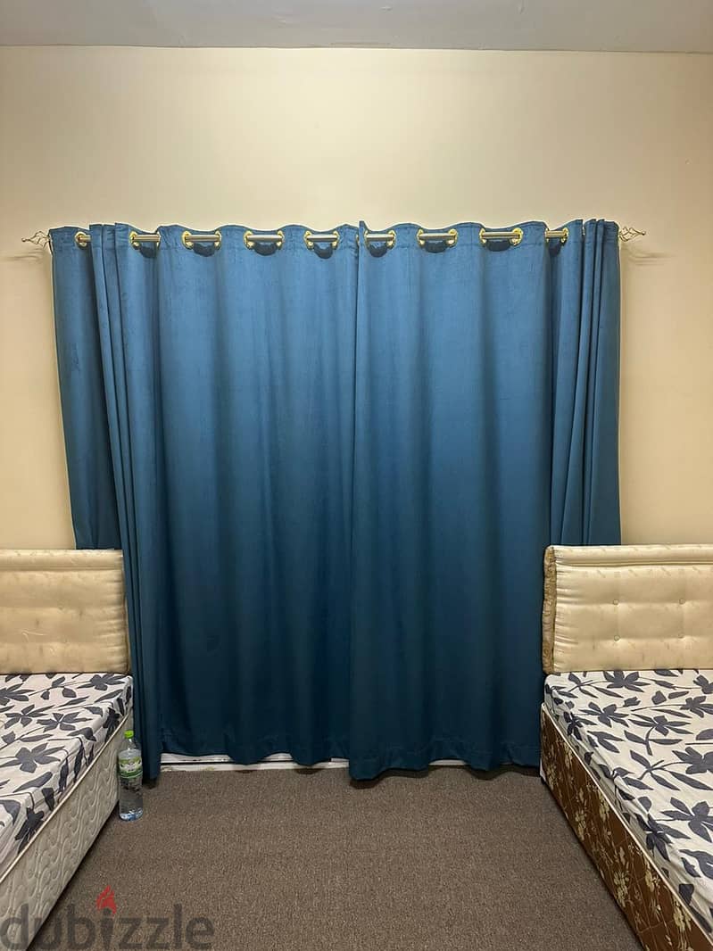 Executive Bed space available for rent in Alkhuwair near bus station 1