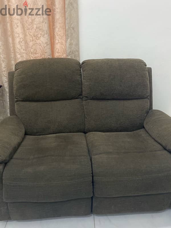 5 Seater Sofa with 2 recliners 1