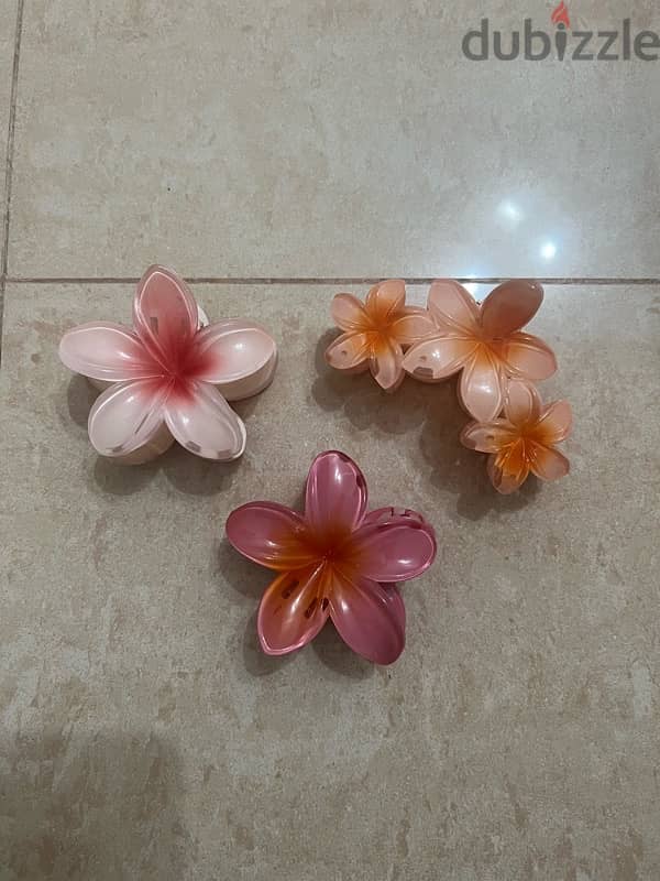 3 flower hair clip 0