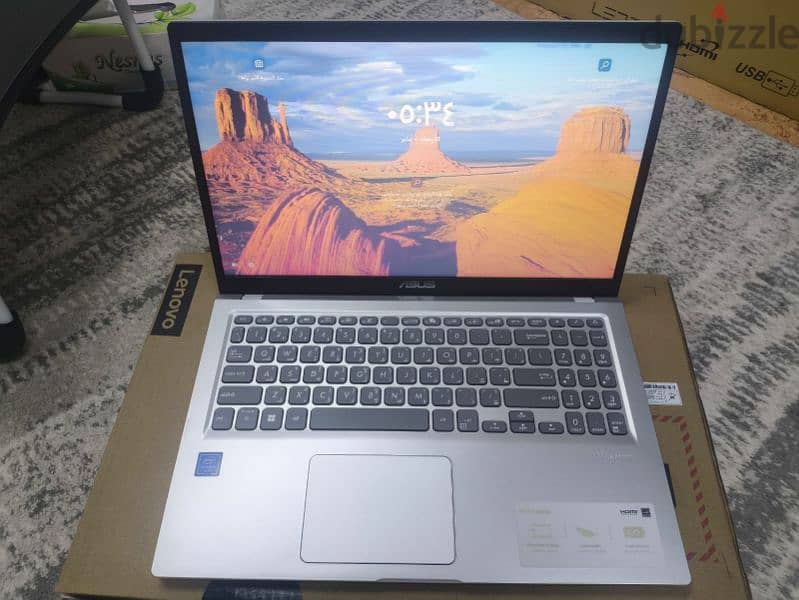 Asus with box almost new 4/128 ssd windows 11 model 2023 intereste 1