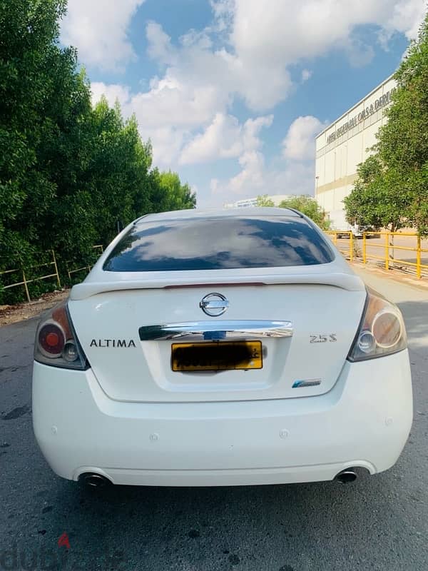 Nissan Altima 2010 0